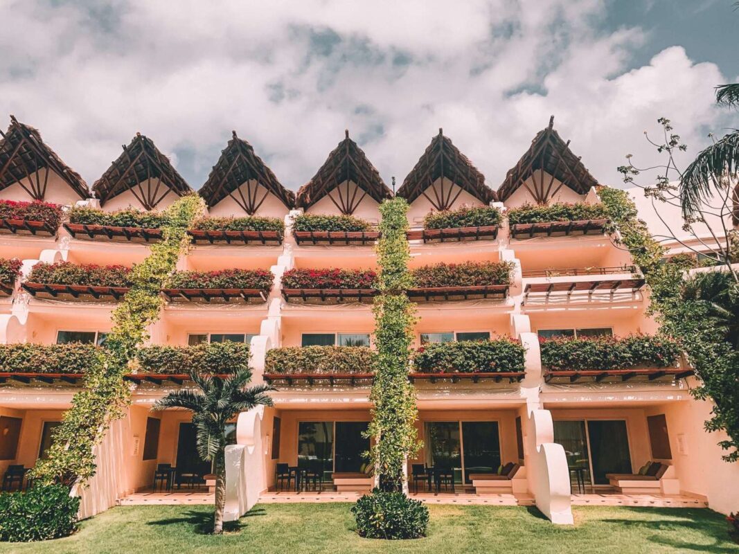 dayana brooke nKC NWPXu8g unsplash